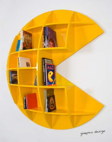 Libreria moderna sospesa industry Pacman nella finitura Olmo